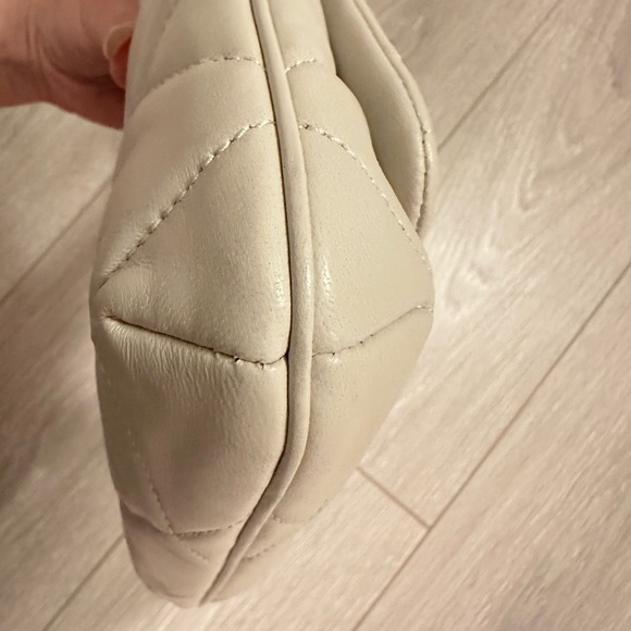 YSL/Saint Laurent LE 57 HOBO BAG IN QUILTED LAMBSKIN - Picture 9 of 11